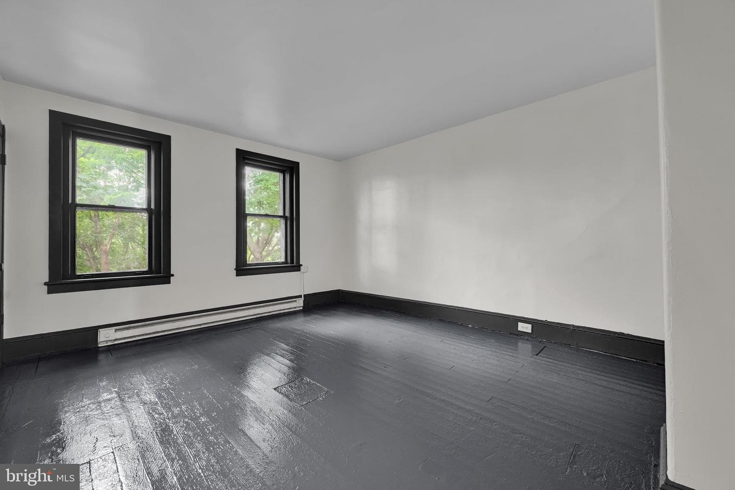 510 Howard Avenue photo 11