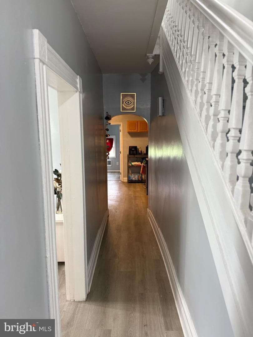 328 E Oak Street photo 25