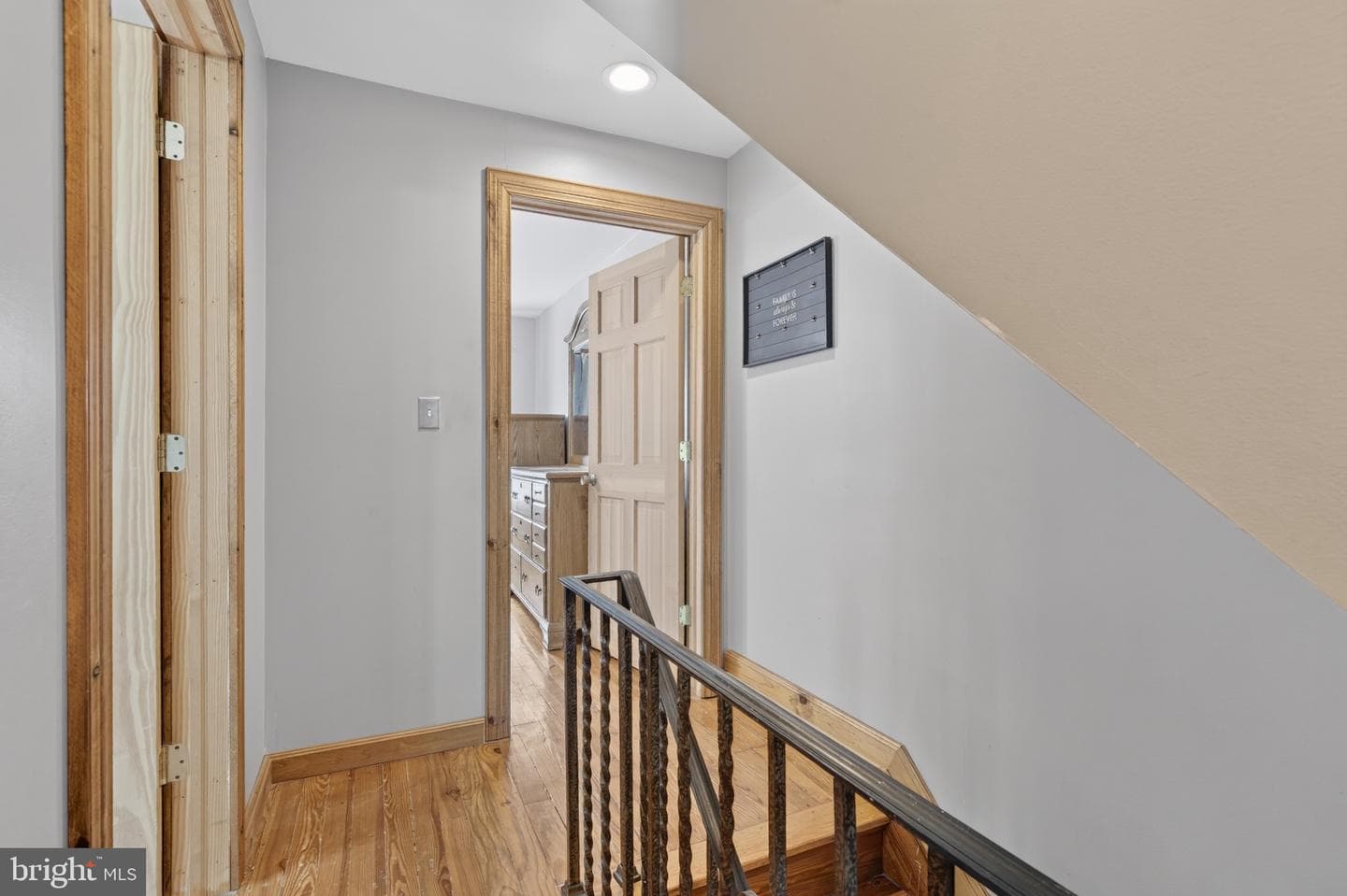 43 E Phillips Street photo 24