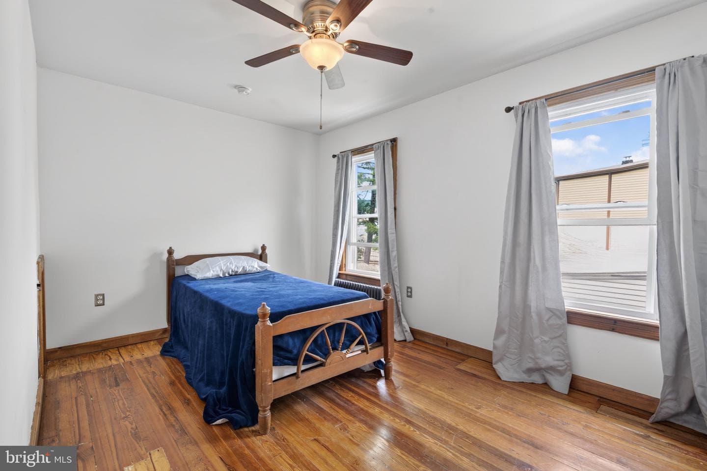 43 E Phillips Street photo 29