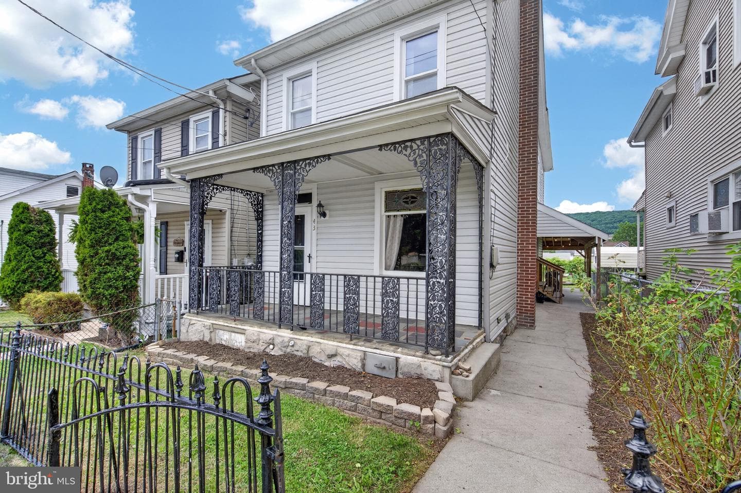 43 E Phillips Street photo 3