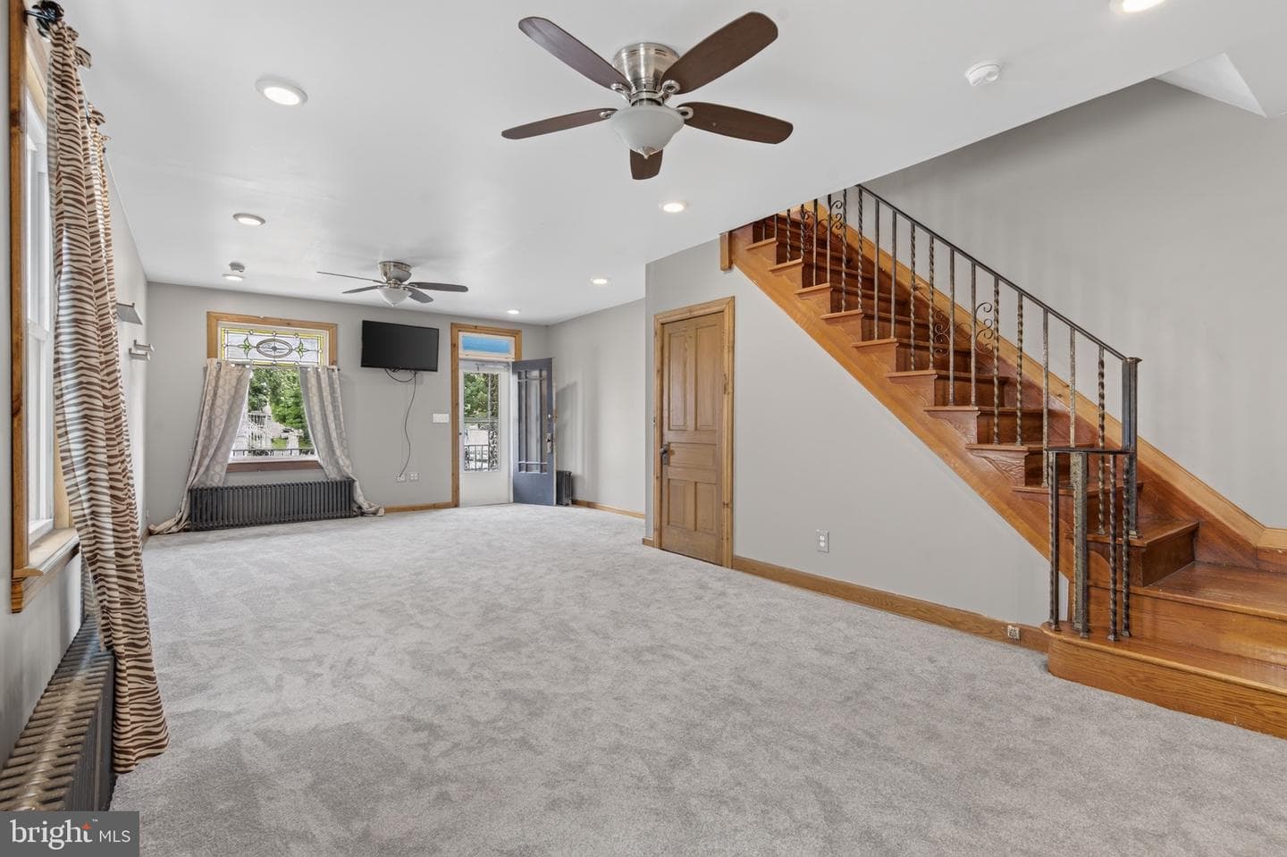 43 E Phillips Street photo 8