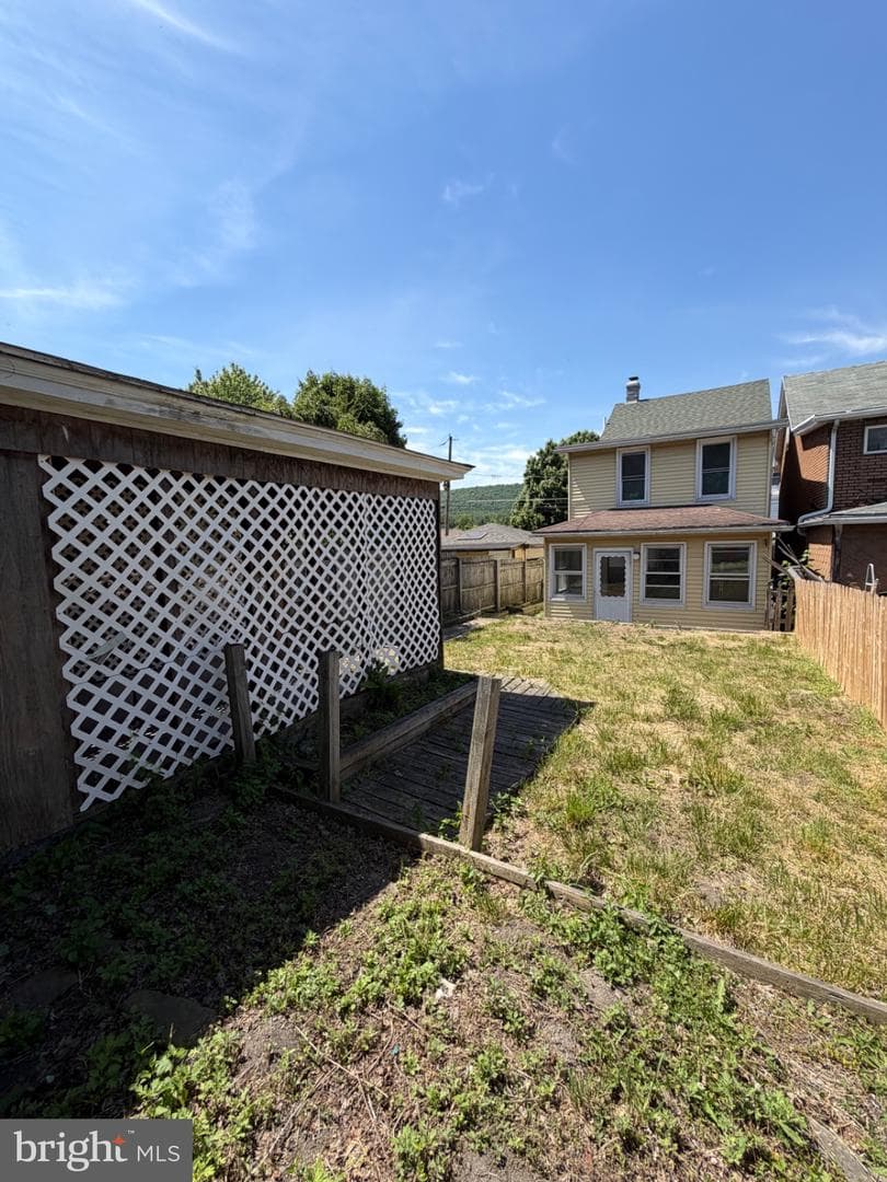 230 W Early Avenue photo 15