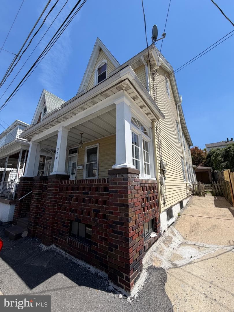 230 W Early Avenue photo 6