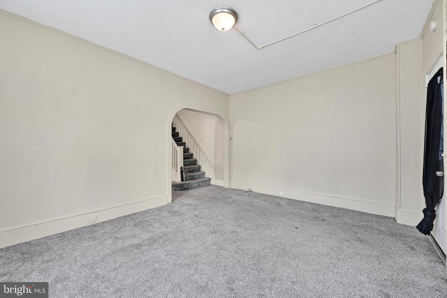 227 Wallace St photo 10