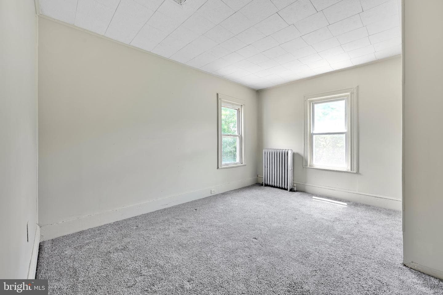 227 Wallace St photo 17
