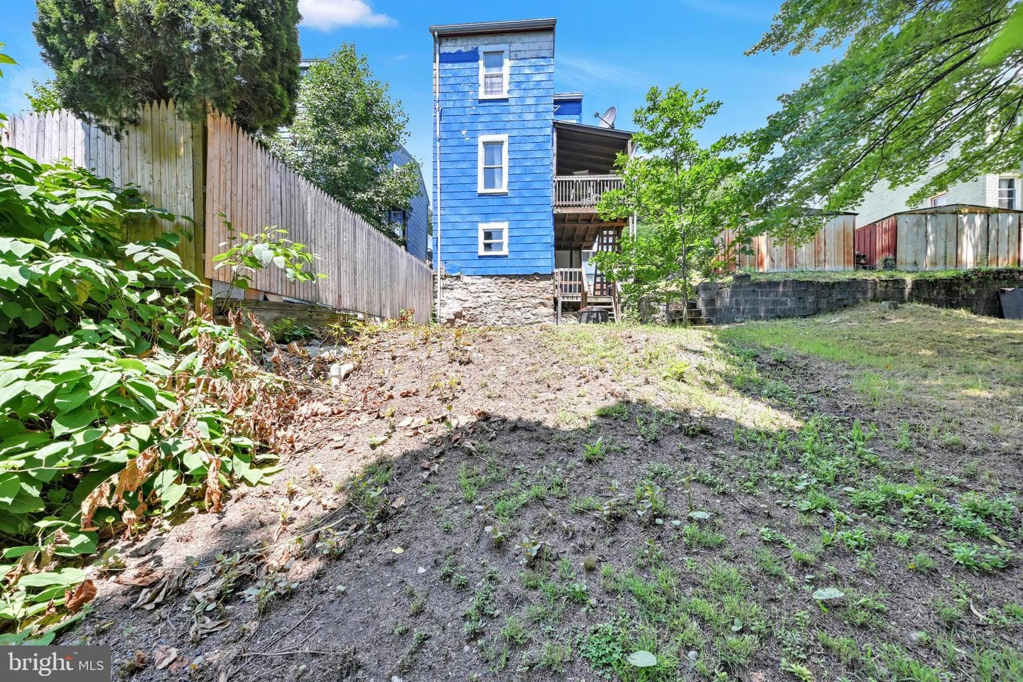 227 Wallace St photo 29