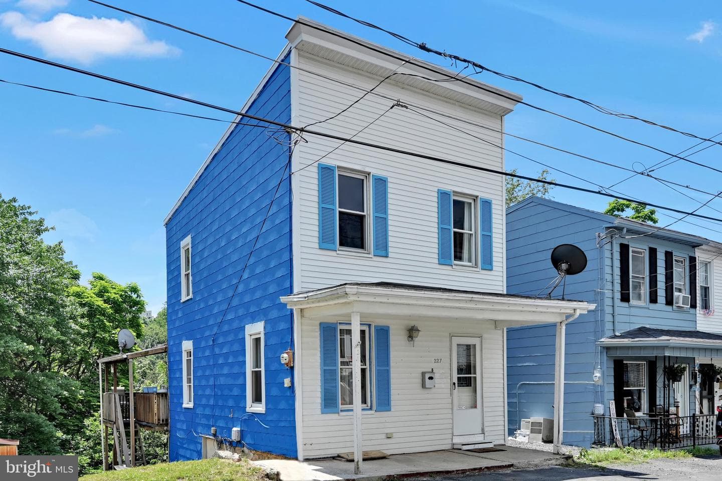 227 Wallace St photo 6