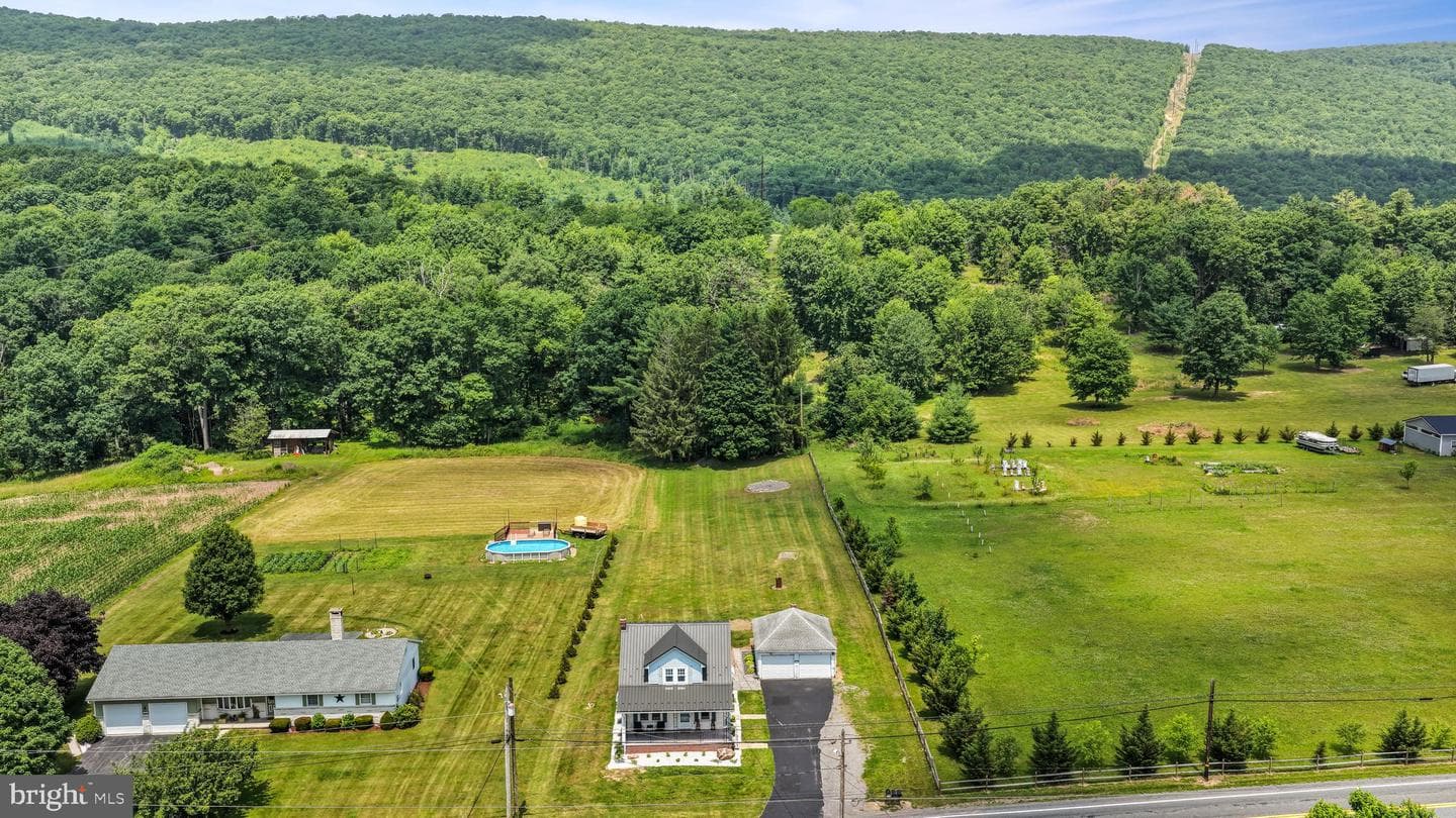 947 Deep Creek Road photo 10