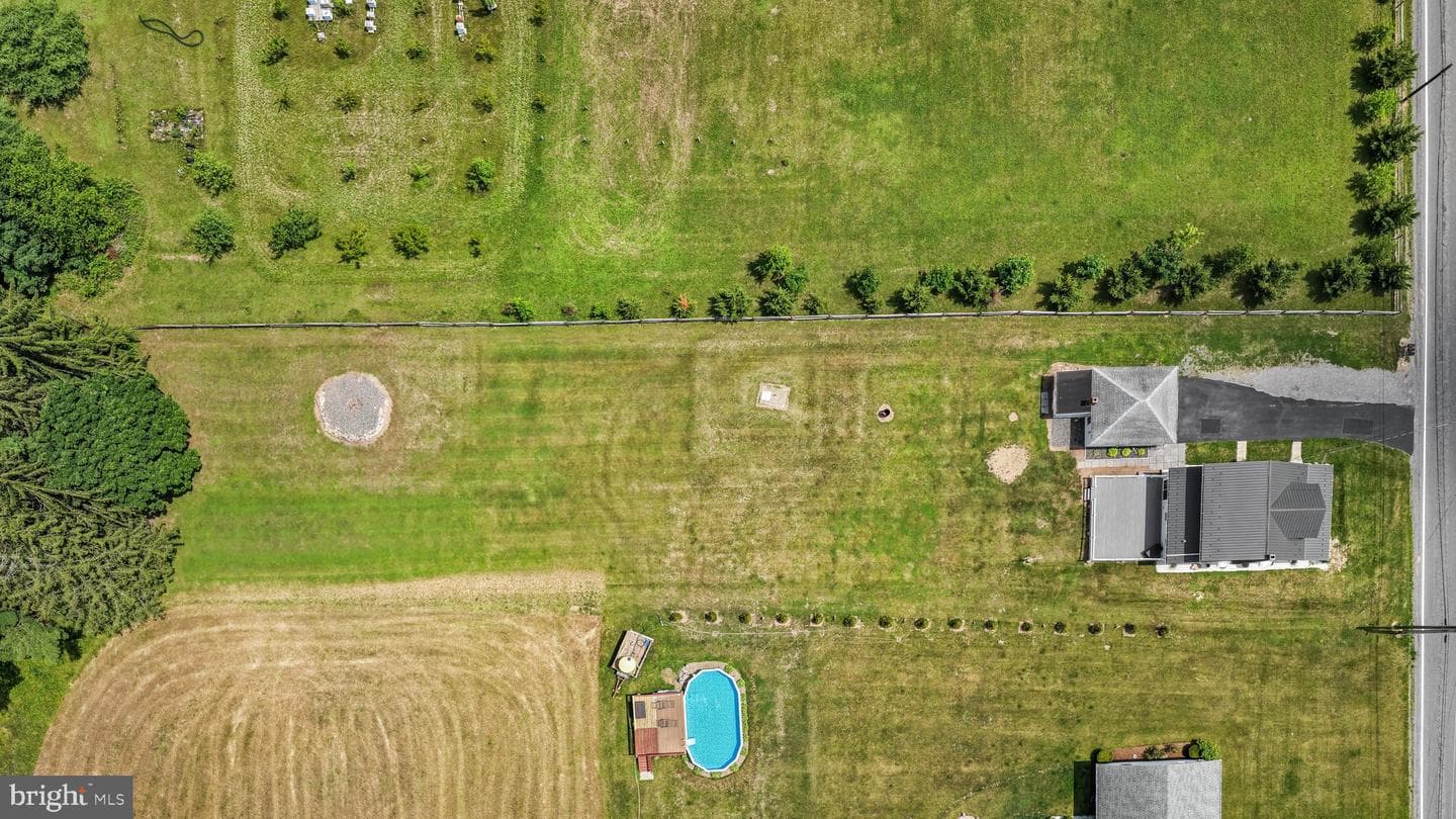 947 Deep Creek Road photo 11