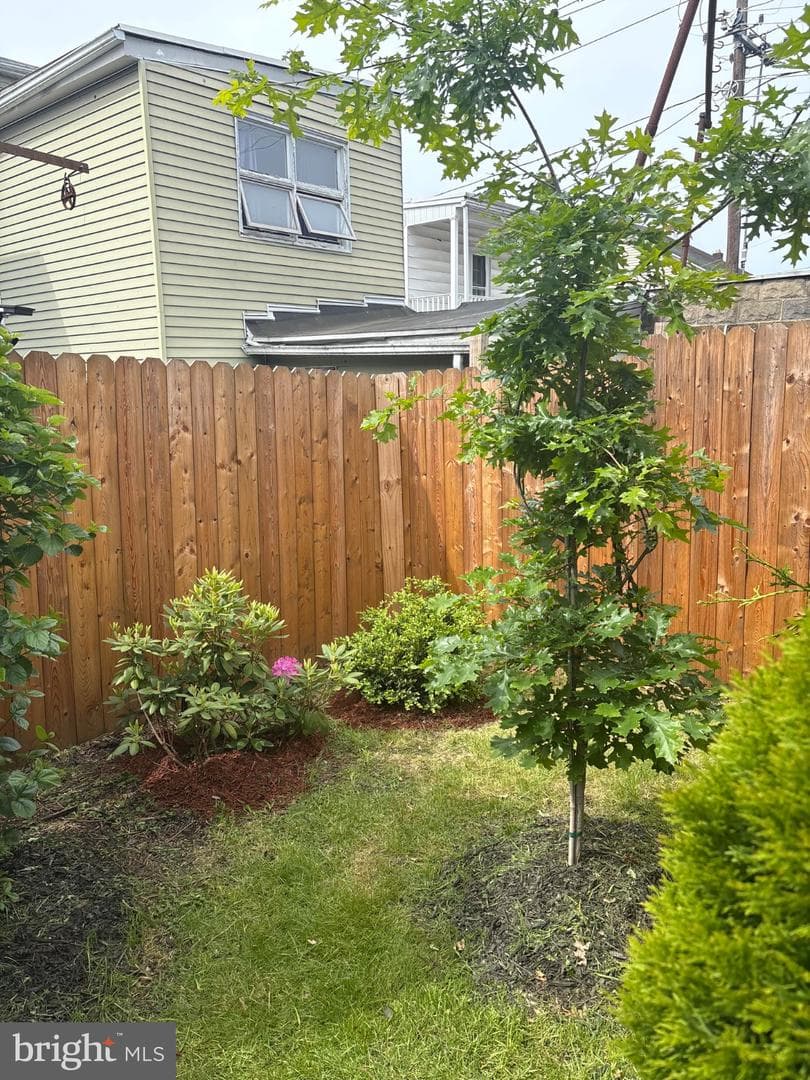 112 W Penn Street photo 30