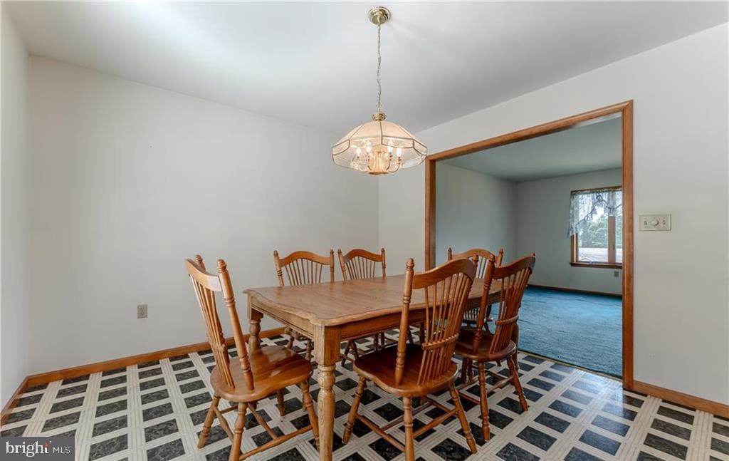 590 Airport Road photo 14