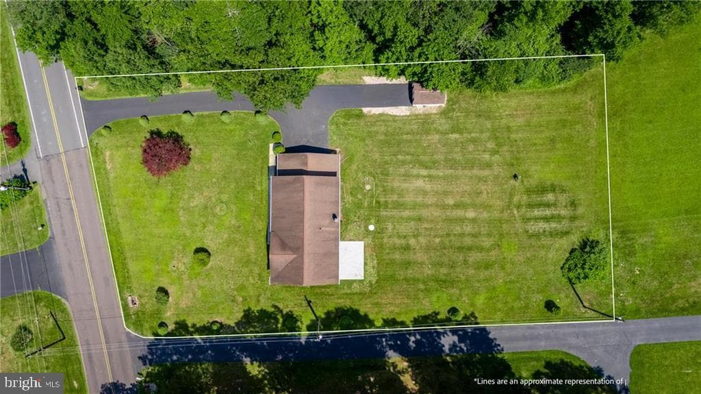 590 Airport Road photo 50