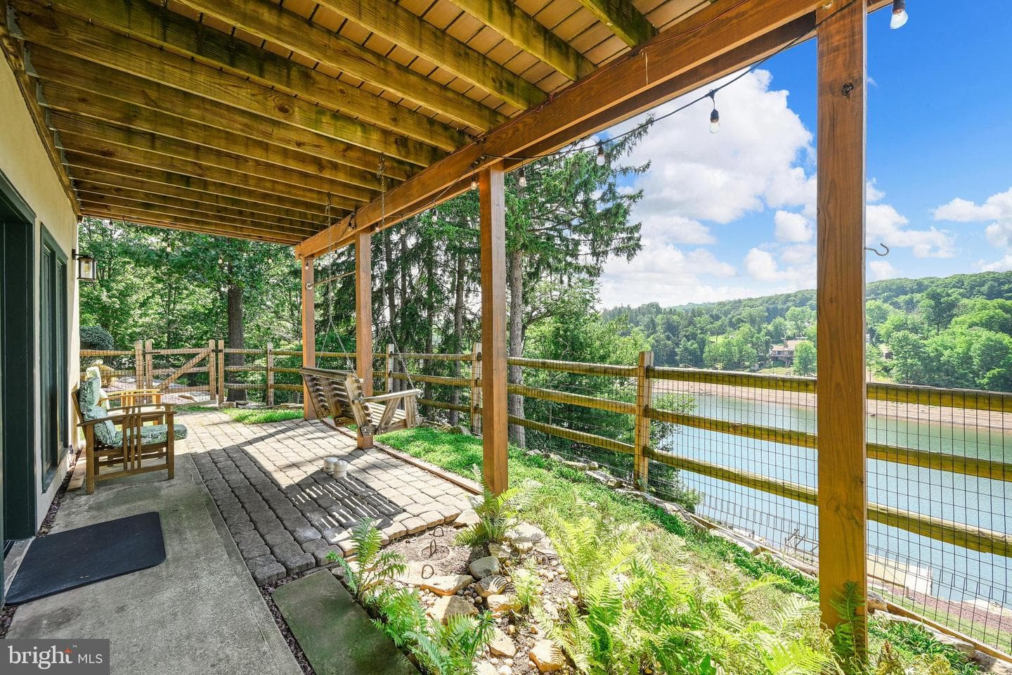 1506 Wynonah Drive photo 4