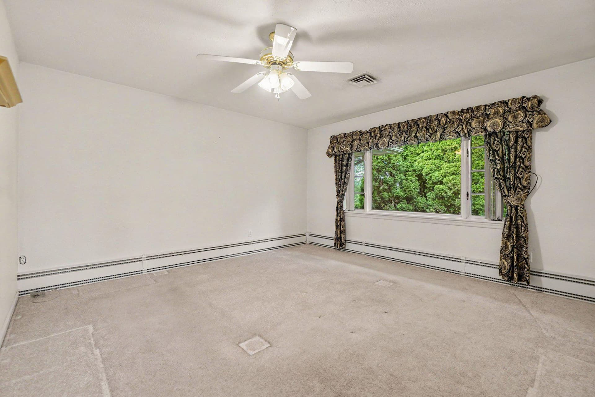 500 Hillcroft photo 21