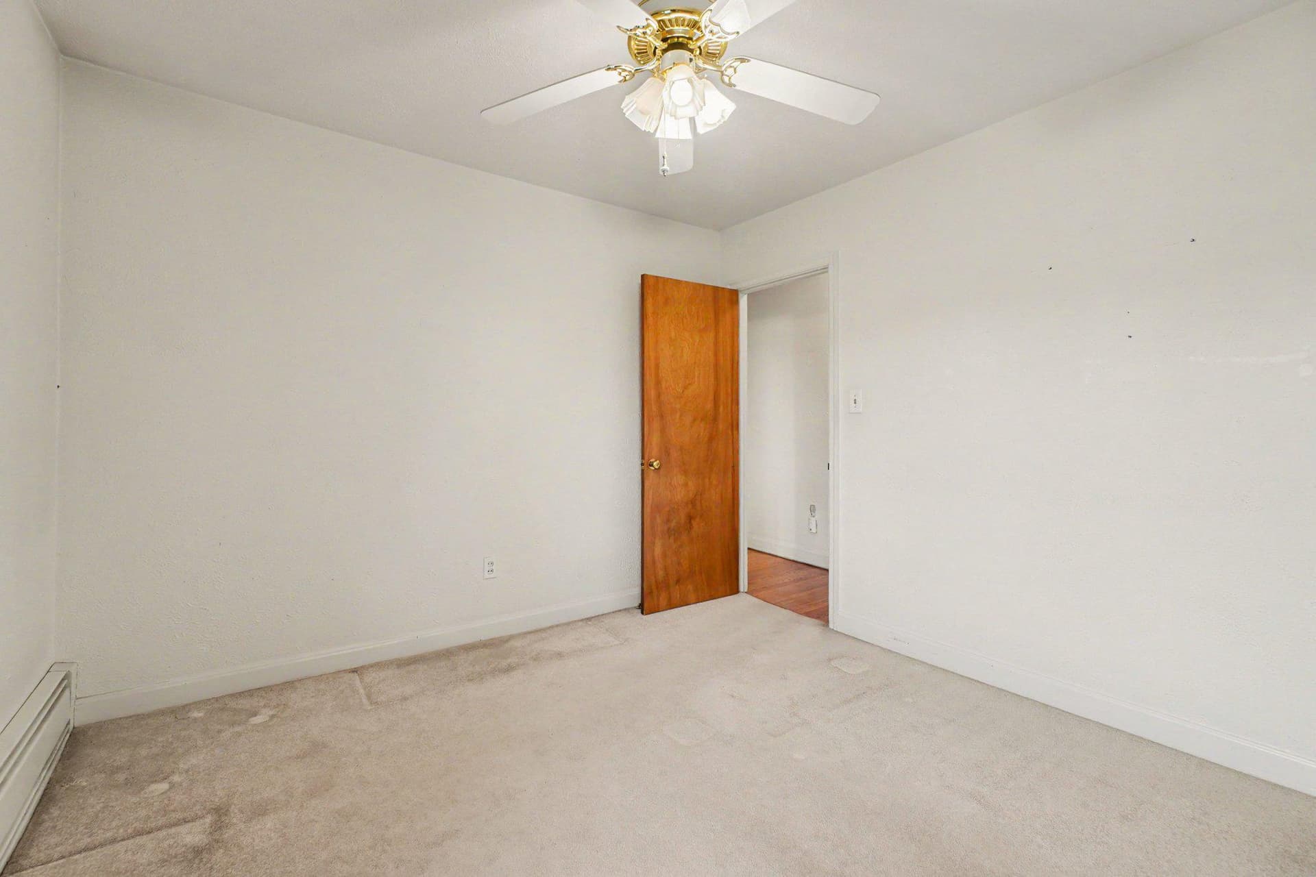 500 Hillcroft photo 27