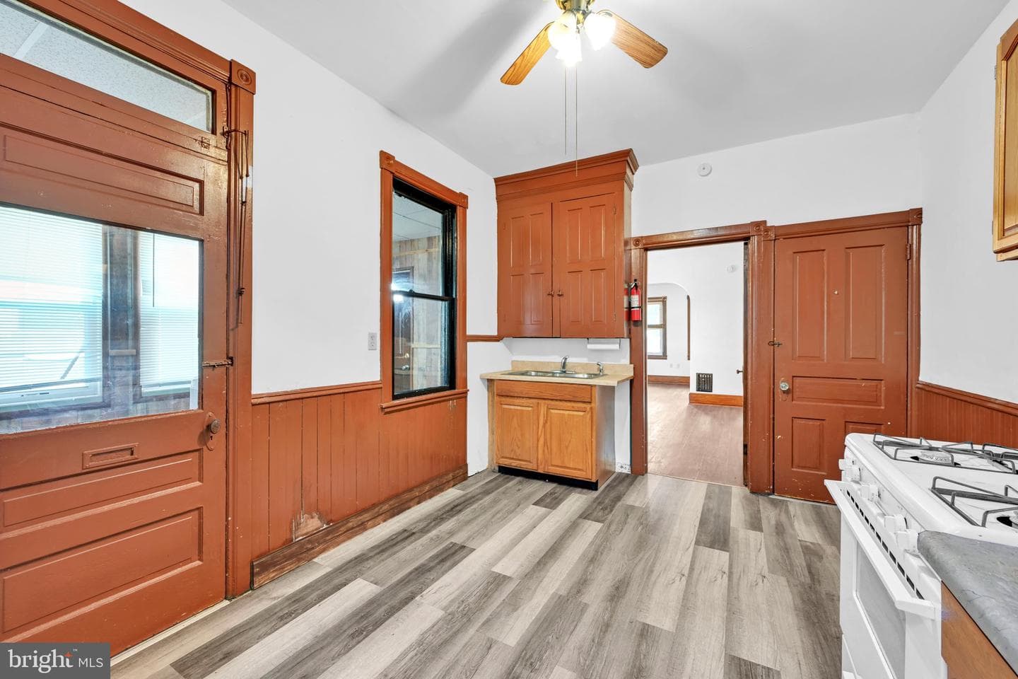 308 N 3rd Street photo 12