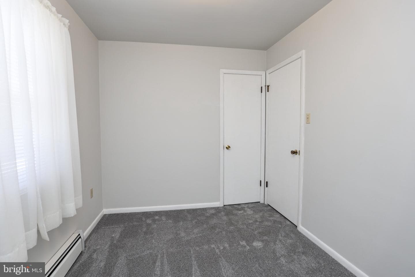 197 Llewellyn Road photo 12