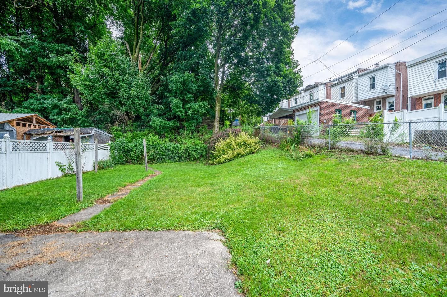 118 W Railroad Street photo 7