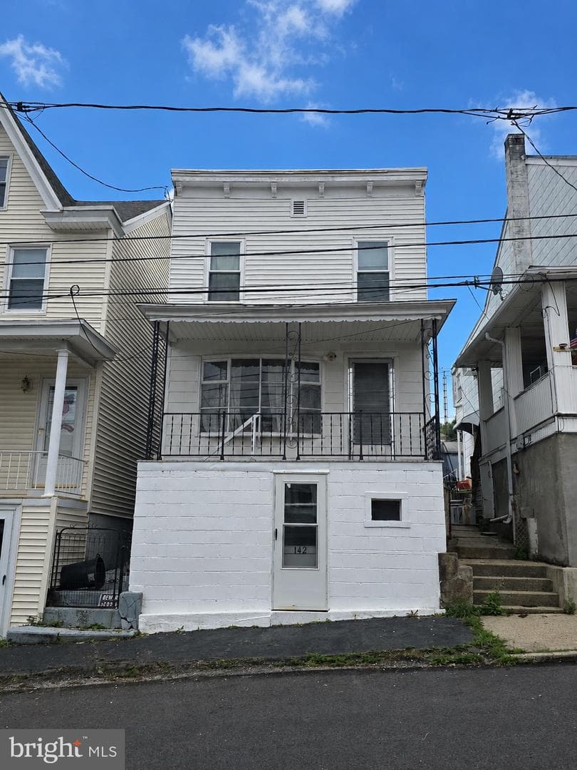 142 Arnot Street