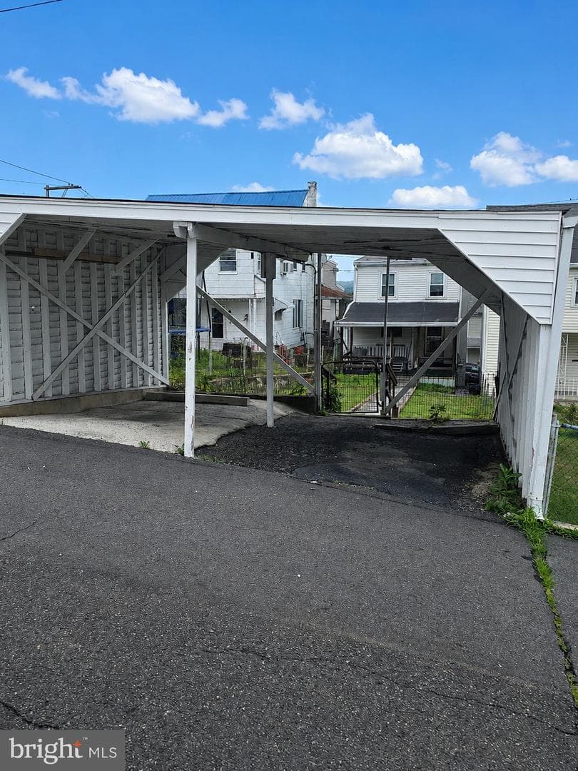 142 Arnot Street photo 10