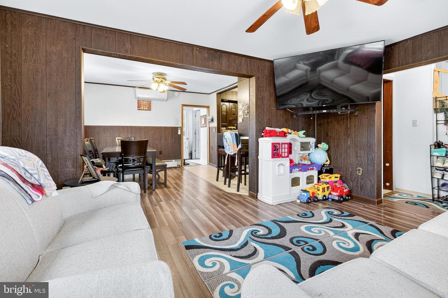 212 Pine Street photo 10