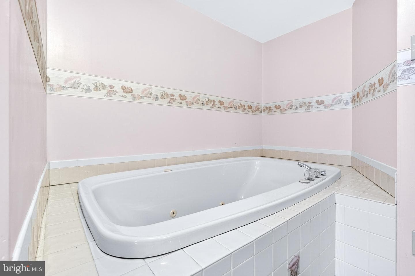 212 Pine Street photo 24