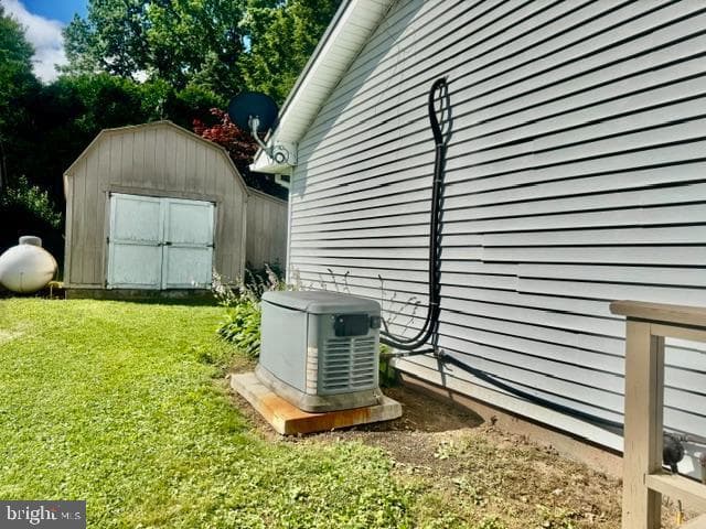 530 W Nicholas Street photo 4
