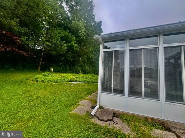 530 W Nicholas Street photo 7
