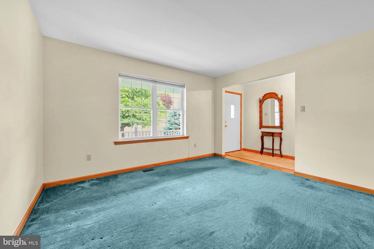 266 Forest Road photo 10