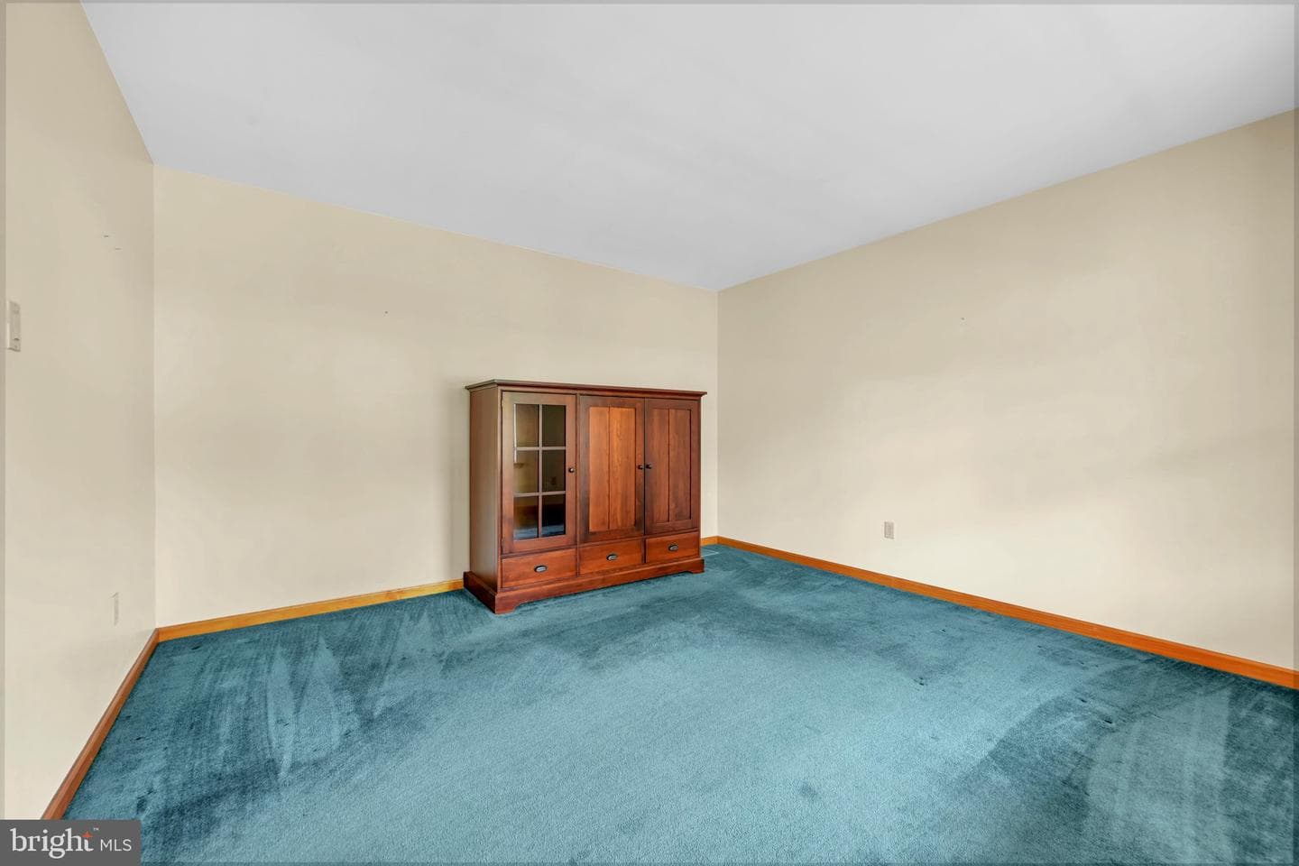 266 Forest Road photo 9