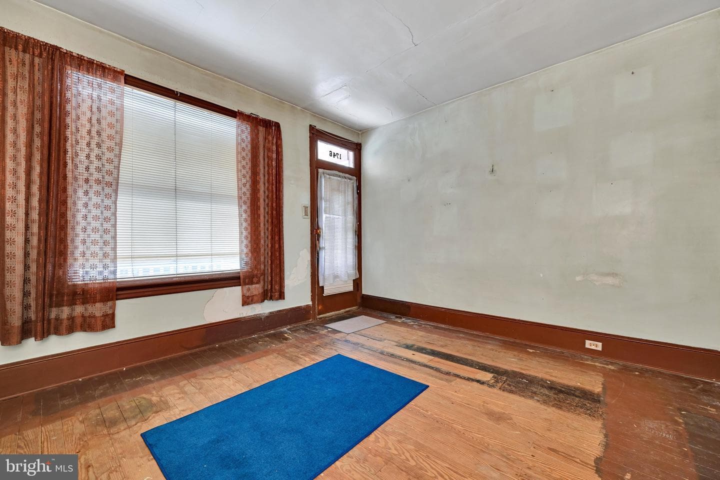 1746 W Norwegian Street photo 6