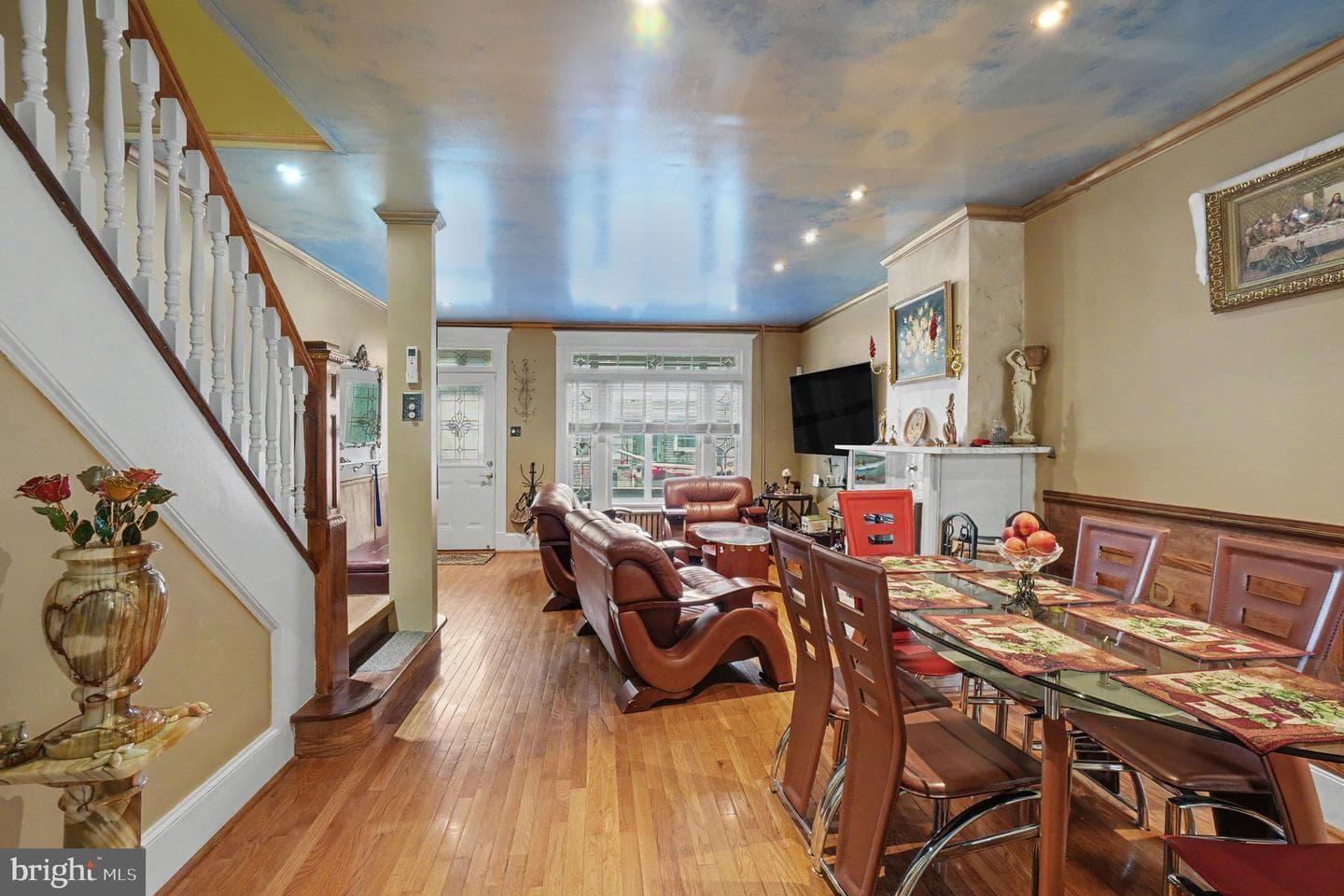 214 N Jardin Street photo 7