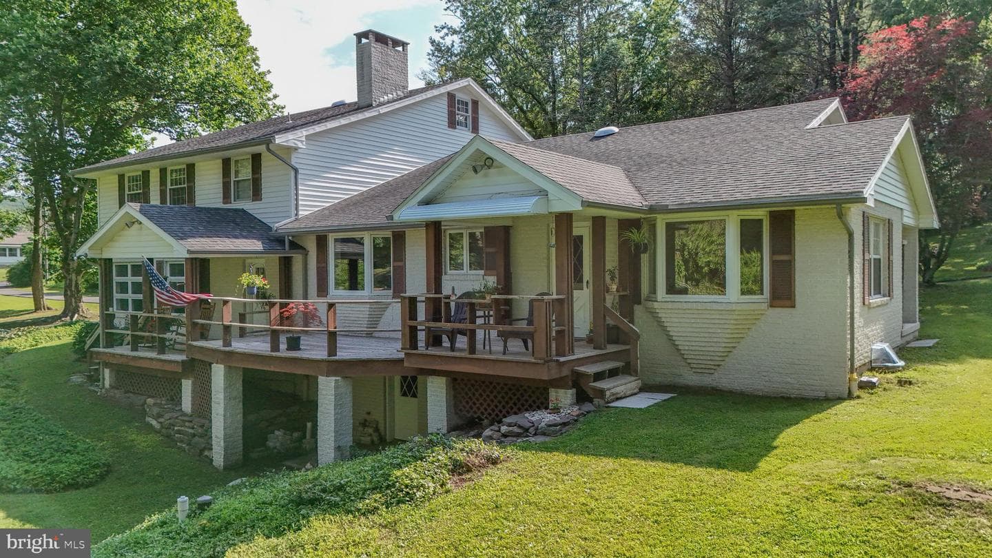 7 Ryan Avenue, Tamaqua