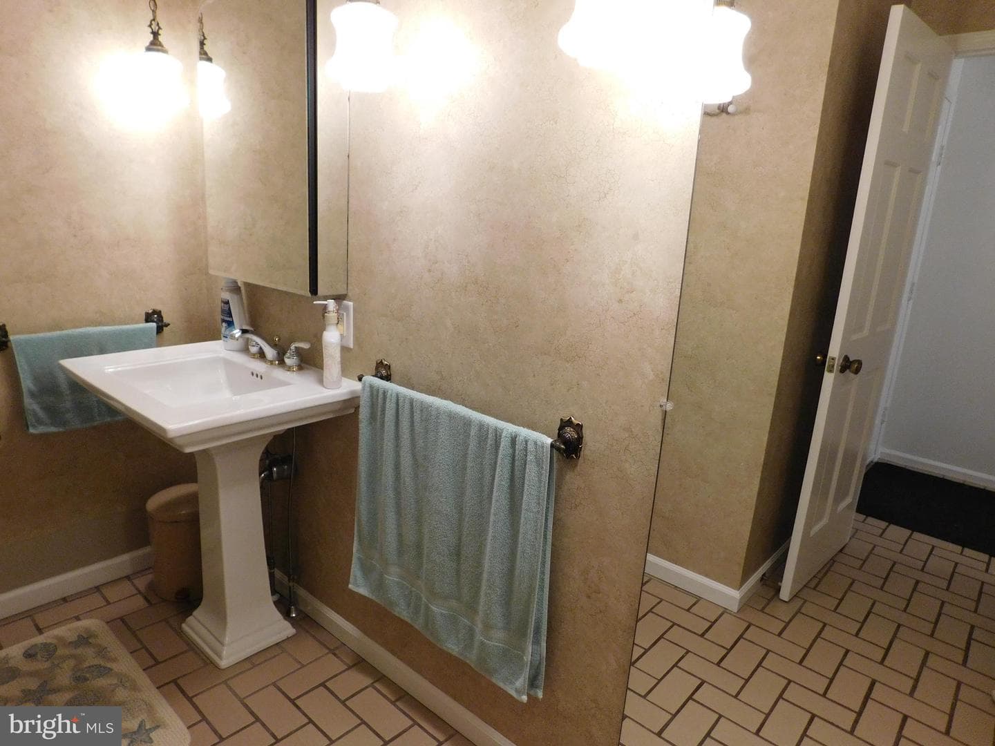 7 Ryan Avenue photo 21