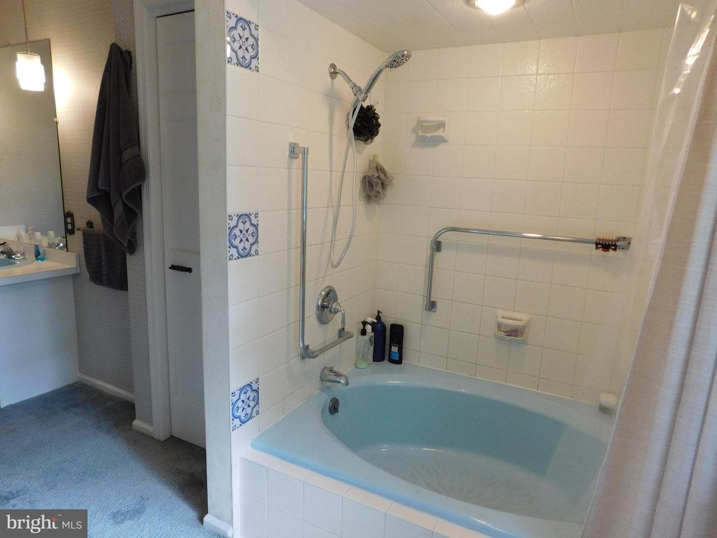 7 Ryan Avenue photo 28