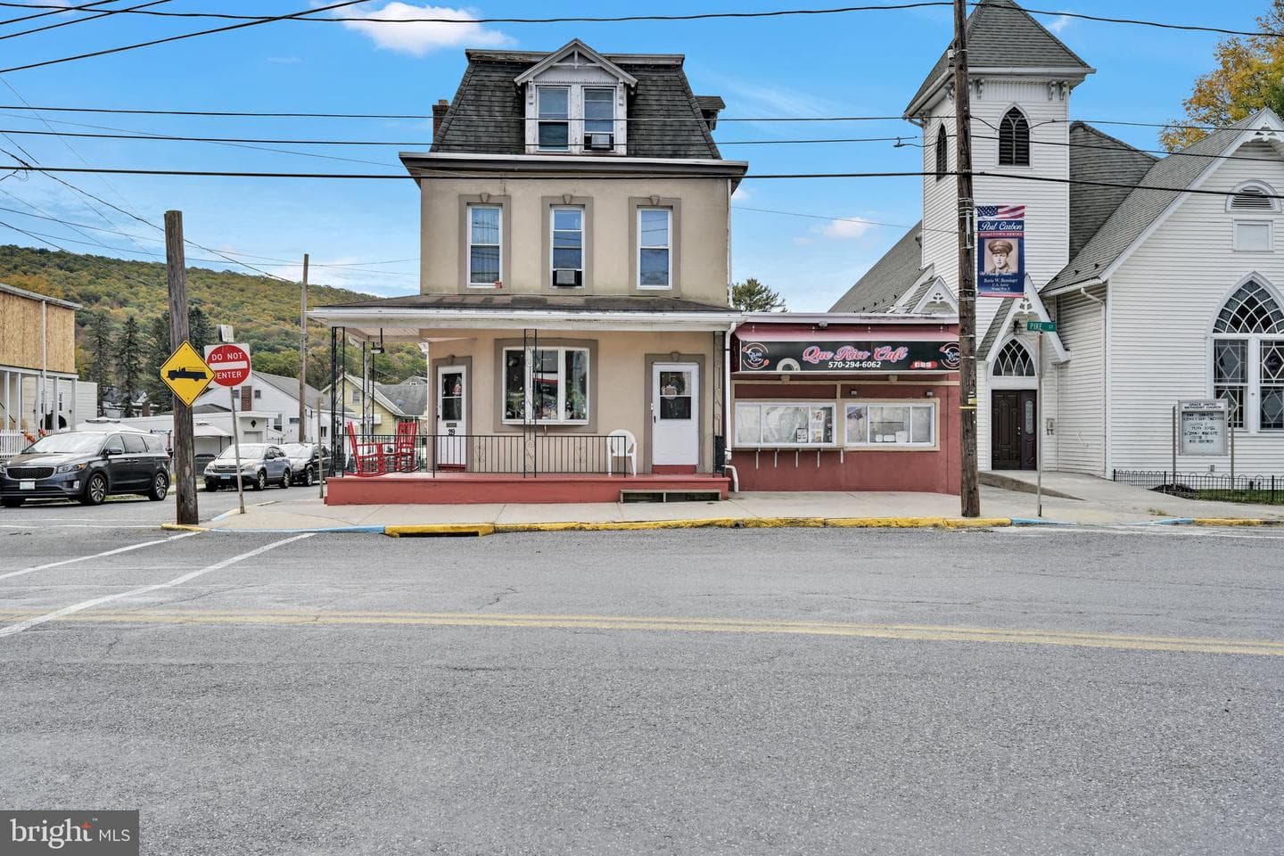 219 Pike Street photo 3
