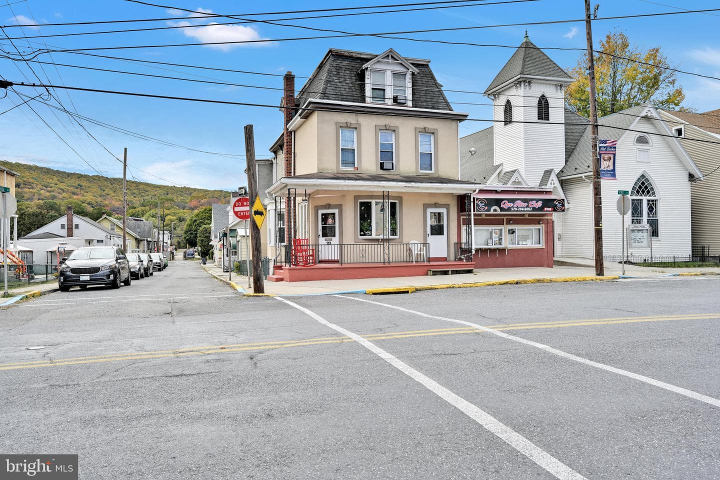 219 Pike Street photo 6