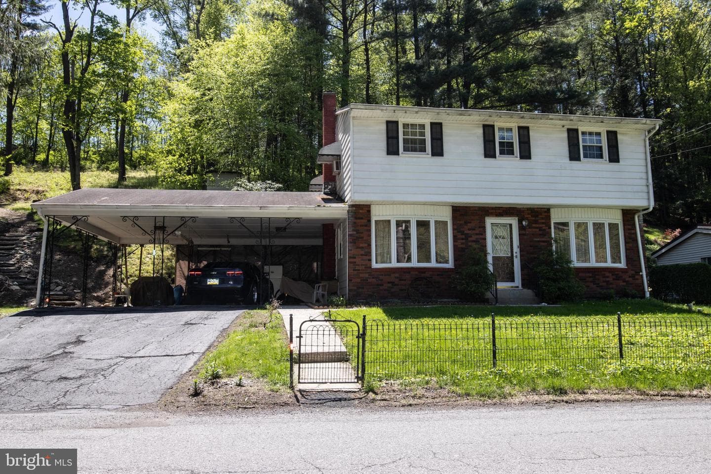120 Low Road photo 3