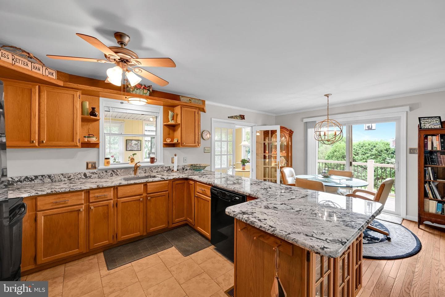 1138 Fawn Cove photo 4