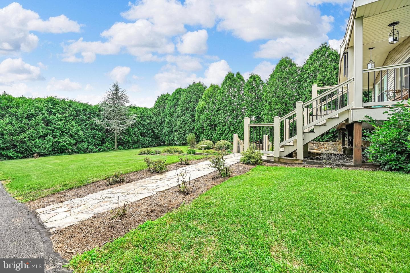 1138 Fawn Cove photo 5