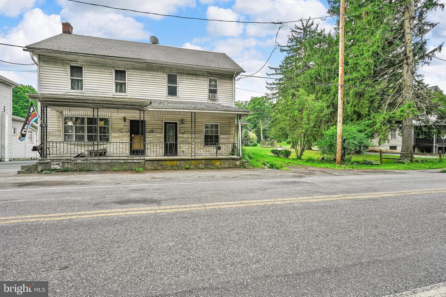 235 Main Street photo 6