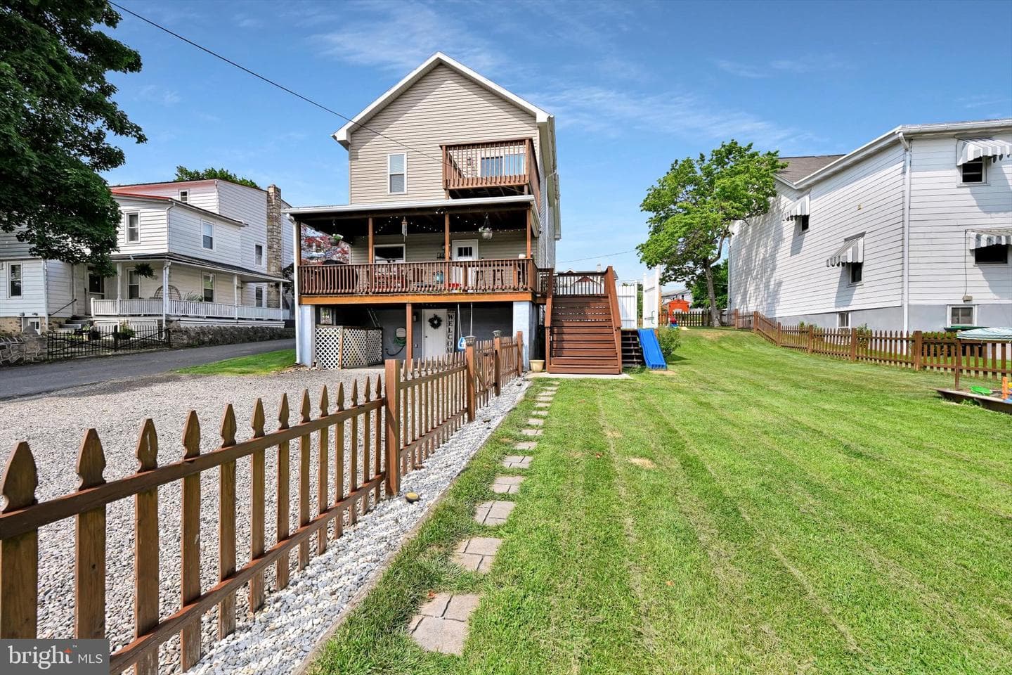 228 E Tammany Street photo 29