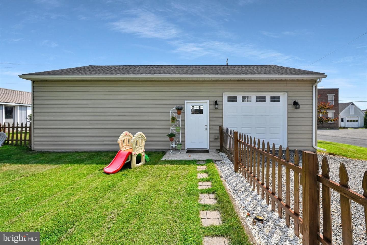 228 E Tammany Street photo 32