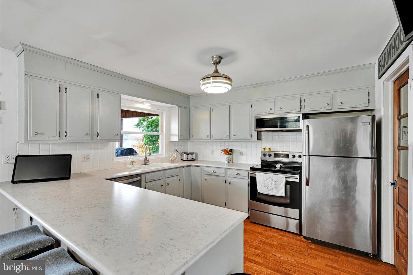228 E Tammany Street photo 6