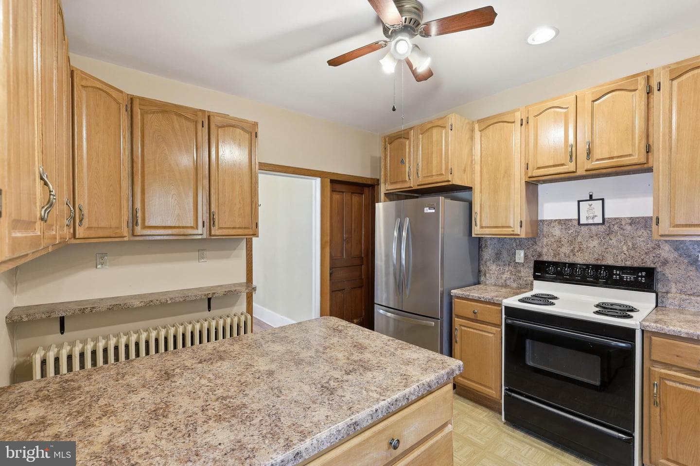 506 W Market Street photo 10