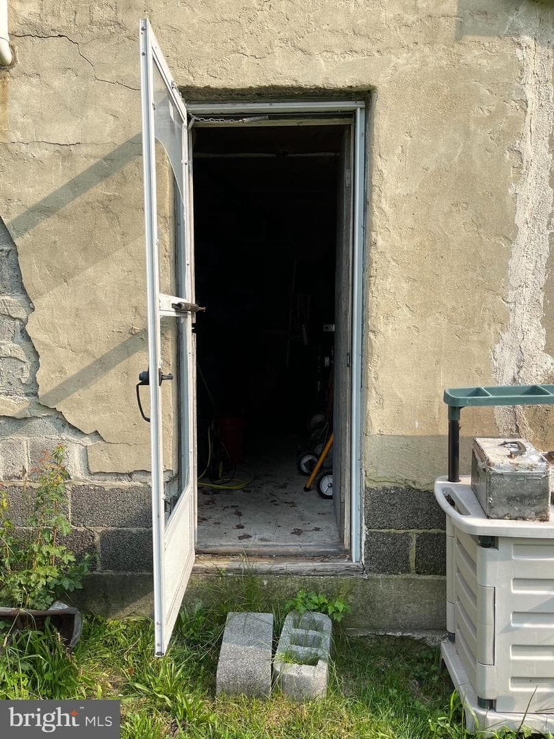 148 N State Road photo 11
