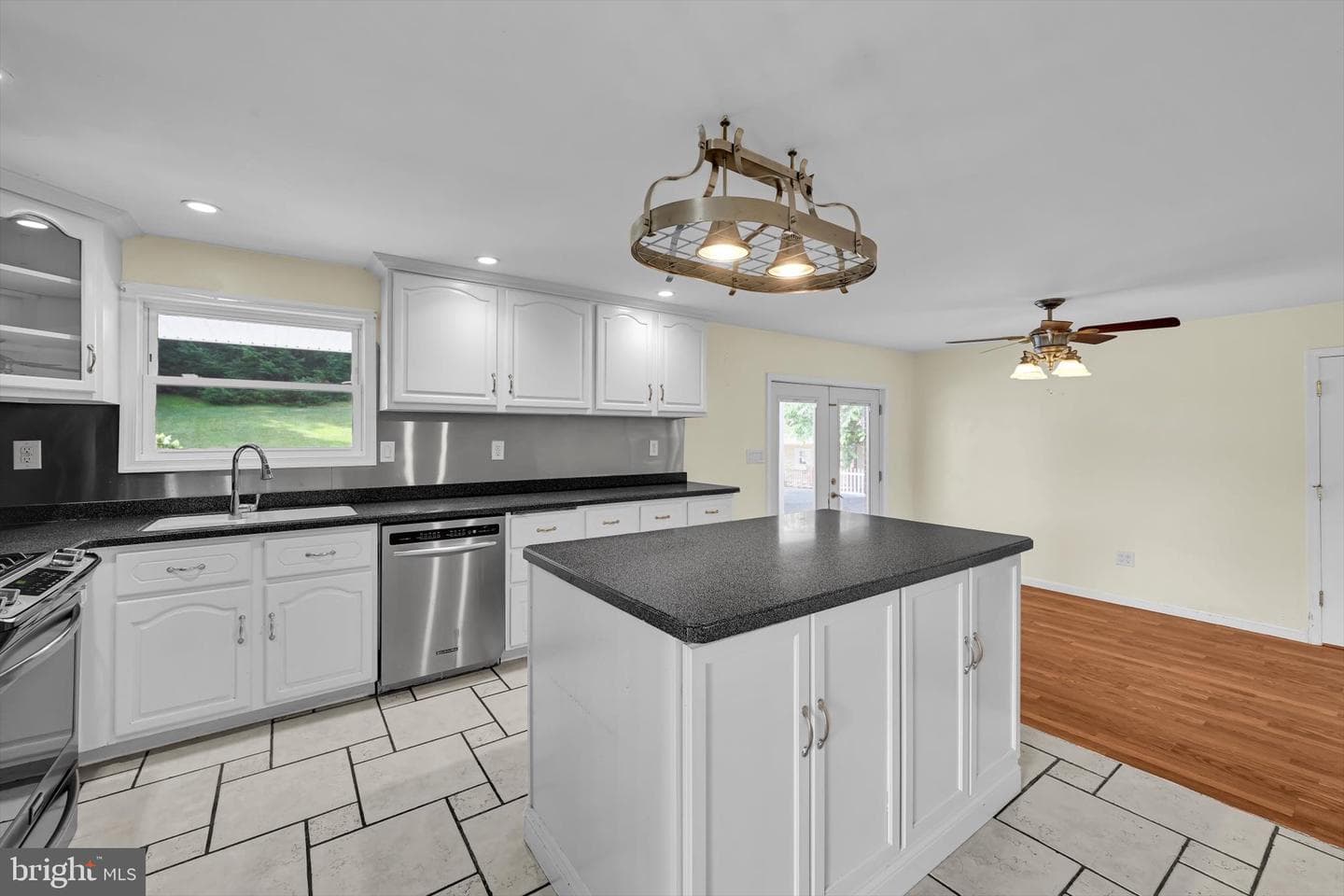 139 Molleystown Road photo 8