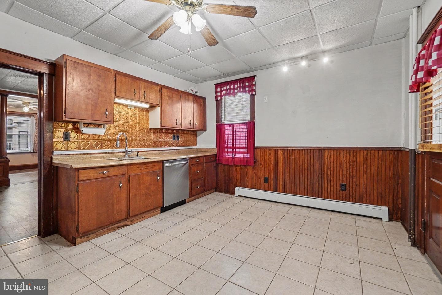 835 W Water Street photo 11