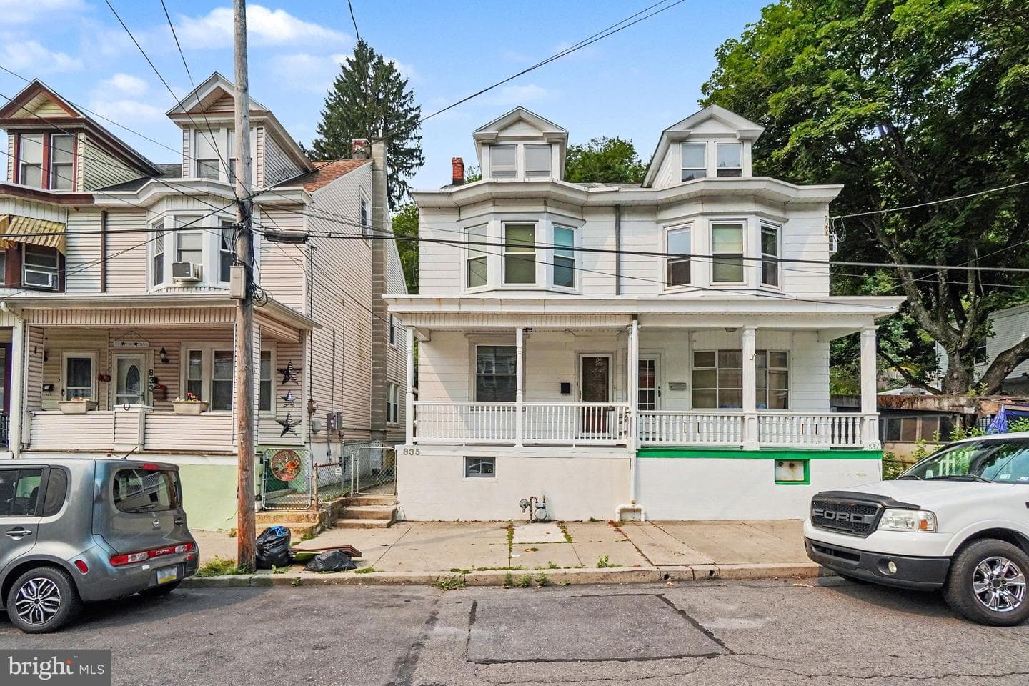 835 W Water Street photo 2